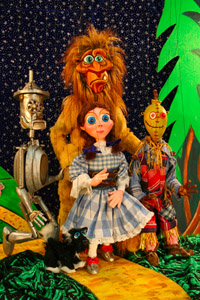 THE PUPPET PEOPLE PRESENT “THE WIZARD OF OZ”
